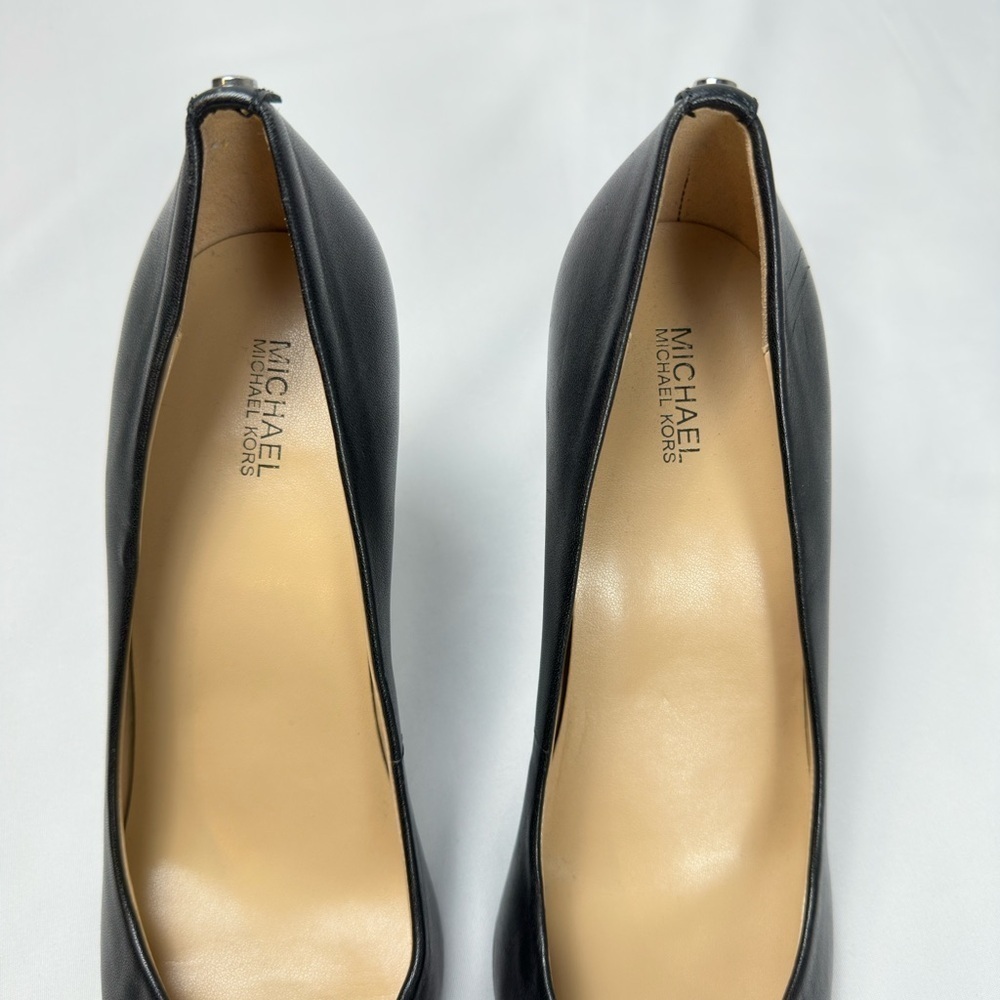 Michael Kors Black Women's Pumps Size 9 1/2 - Picture 2 of 7